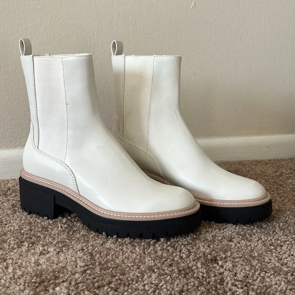 Open Edit Women's White Mya Lug Sole Chelsea Boot - Picture 2 of 6